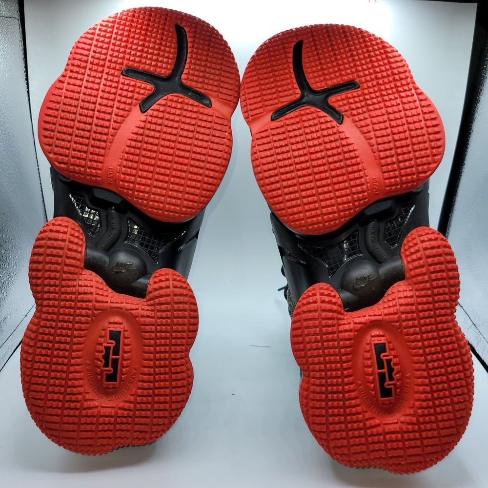 Nike LeBron 19 XIX Bred GS Basketball Shoes Black Red Grey DD0418-011 US Size 6Y - Picture 8 of 9